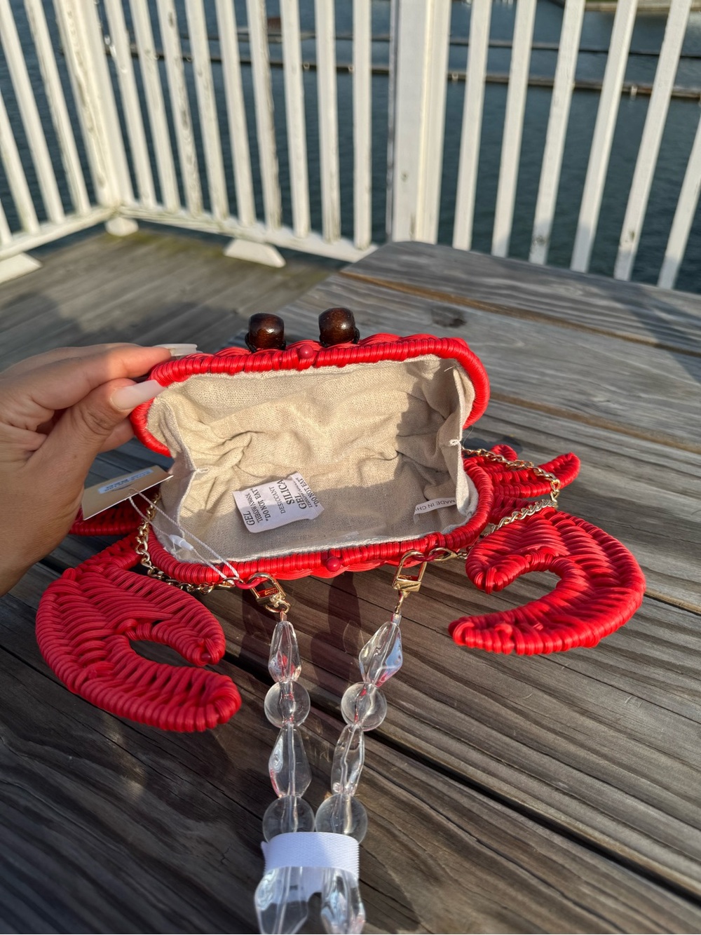 Tommy Bahama Red Woven Crab Crossbody Bag with Gold Chain - Picture 3 of 3